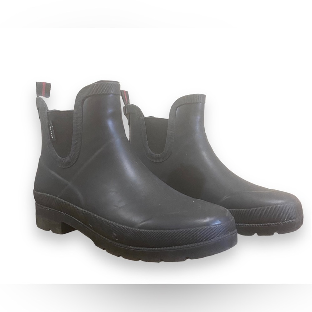 TRETON BLK RAIN BOOTS SZ 9
